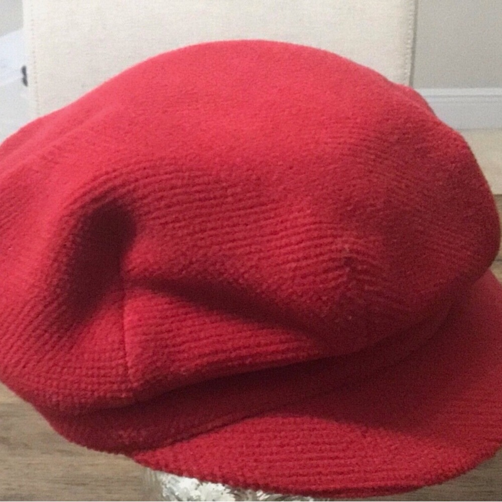 NWOT Burberry London Women's Red Wool Newsboy Cap Novacheck Lining Size M.